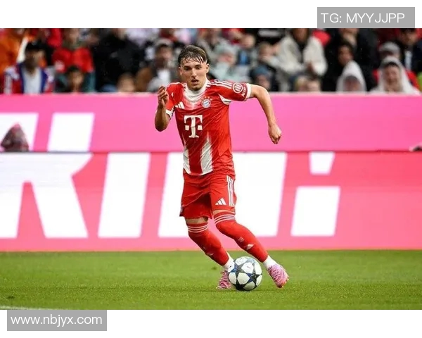 17岁卡尔亮眼拜仁再续约——未来的超级明星